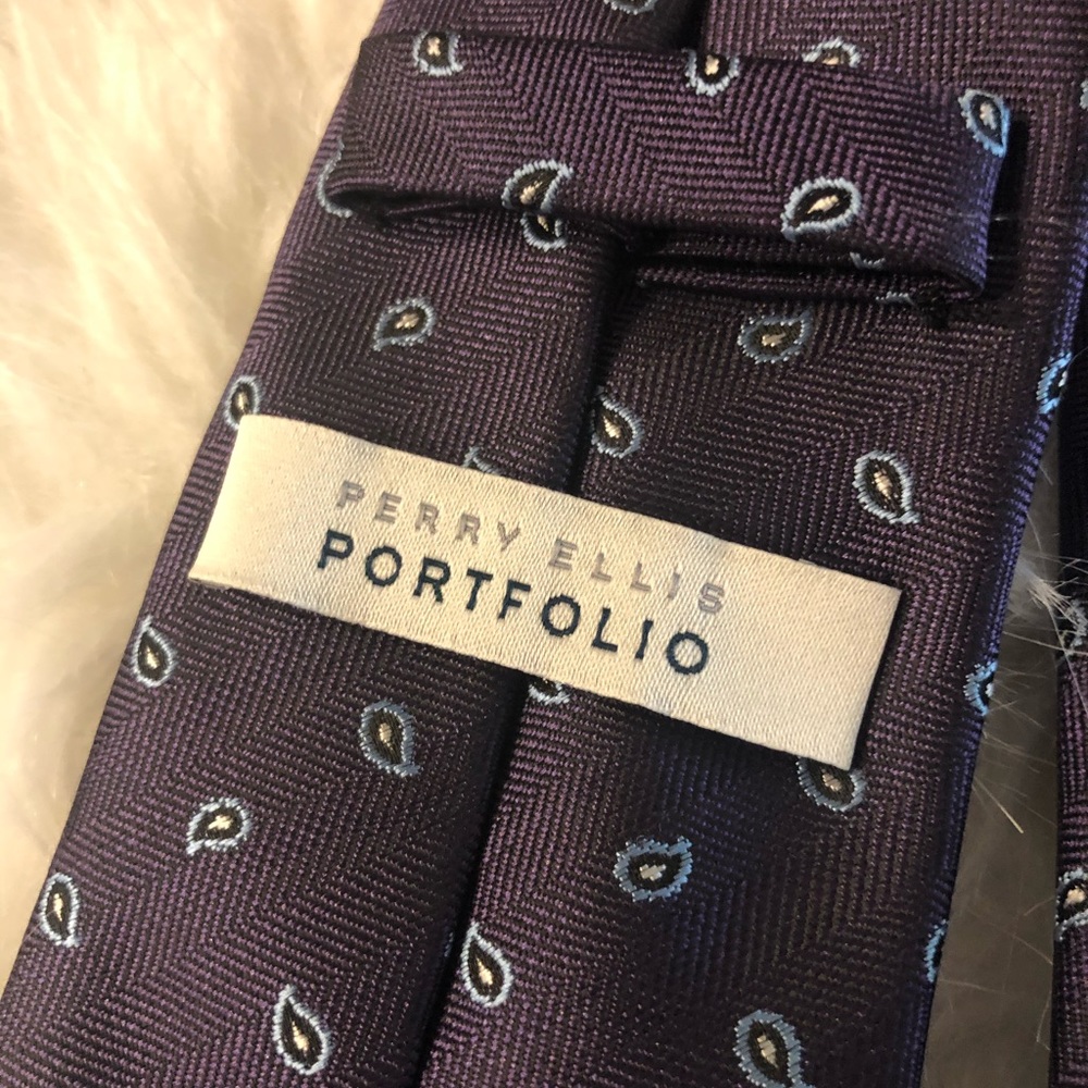 Perry Ellis Tie